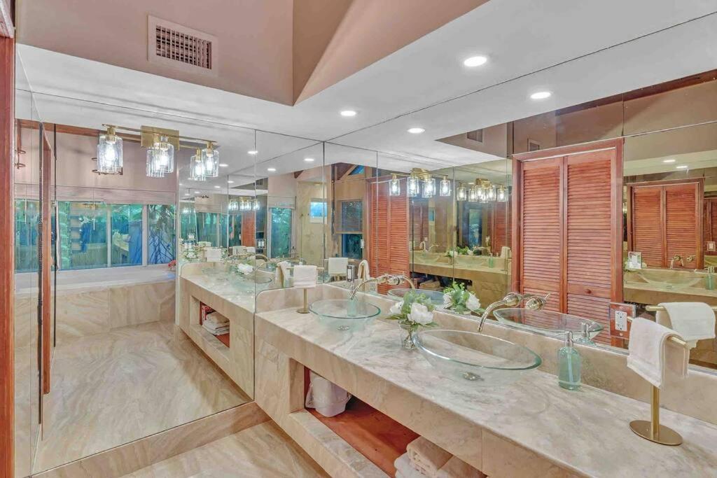 Вілла Rare Hidden Getaway Heated Pool 1.5 Acres! Sleeps 16 Форт-Лодердейл Екстер'єр фото